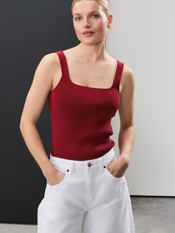 Next Top in Rood: voorkant