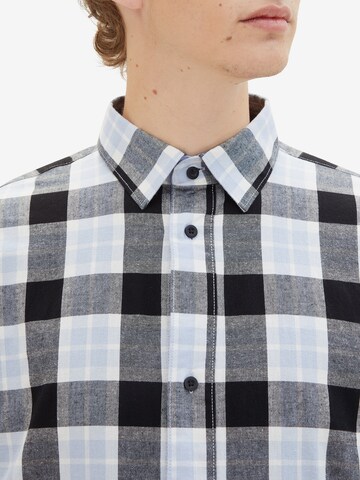 TOM TAILOR DENIM - Ajuste regular Camisa en azul