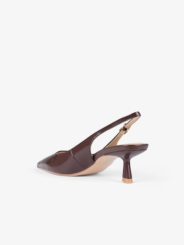 Sandalo di CHICONIC in marrone