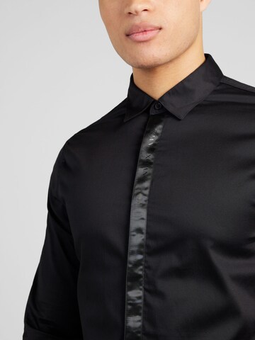 ARMANI EXCHANGE Klasický střih Košile – černá