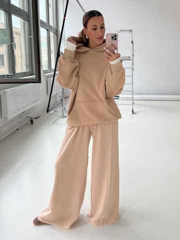 Kamila Šikl Wide leg Pants in Beige