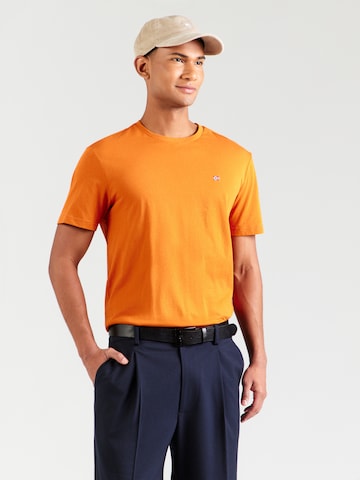Tricou 'SALIS' de la NAPAPIJRI pe portocaliu: față