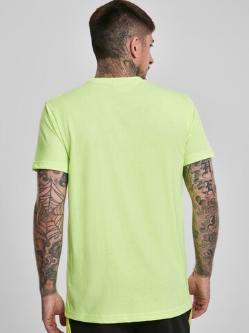 T-Shirt Urban Classics en vert