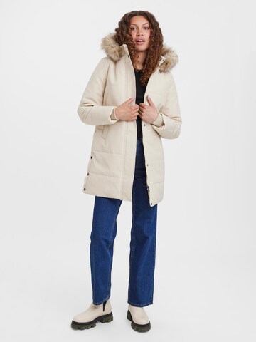 VERO MODA Pitkä talvitakki 'ADDISON' värissä beige