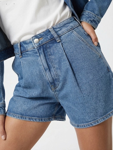 MYLAVIE by Sarah Harrison Свободный крой Джинсы с плиссировкой в Синий