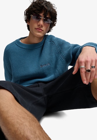 BENCH Trui 'Bench X Superdry & Co' in Blauw