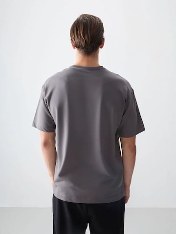 T-Shirt Tommy Life en gris