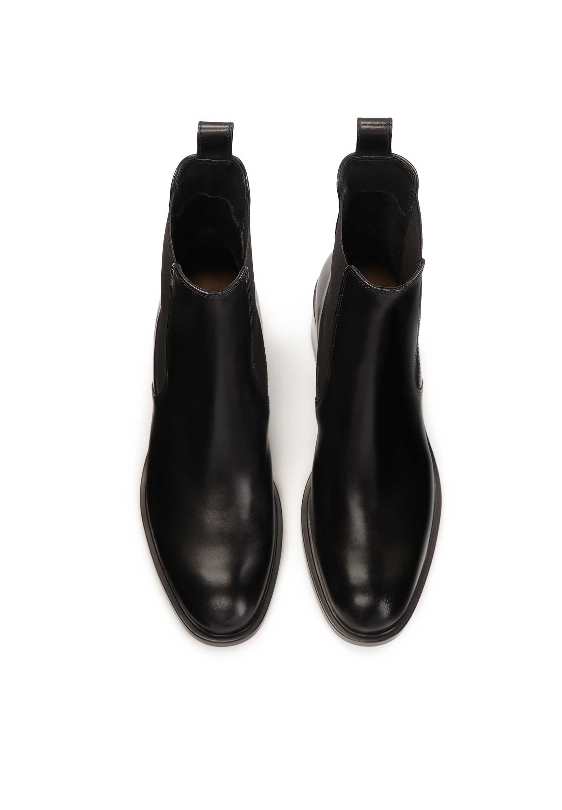 Kazar Chelsea-saapad, värv must