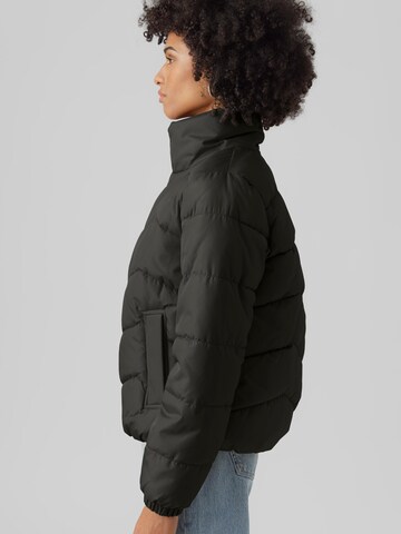 VERO MODA Between-Season Jacket in Black