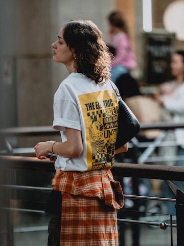 THE ELECTRIC STATE COLLECTION Футболка 'ES' в Белый