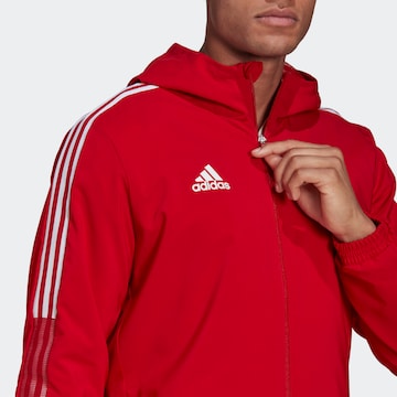 ADIDAS SPORTSWEAR Skinny Trainingsjack in Rood