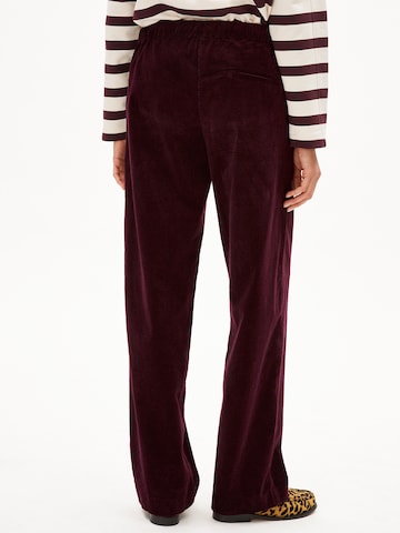 ARMEDANGELS Loosefit Cordhose JAIMILAA CORDUROY in Rot