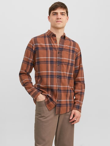 JACK & JONES Regular fit Overhemd 'Brook' in Bruin: voorkant