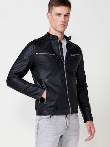 KOROSHI Jacke in Schwarz