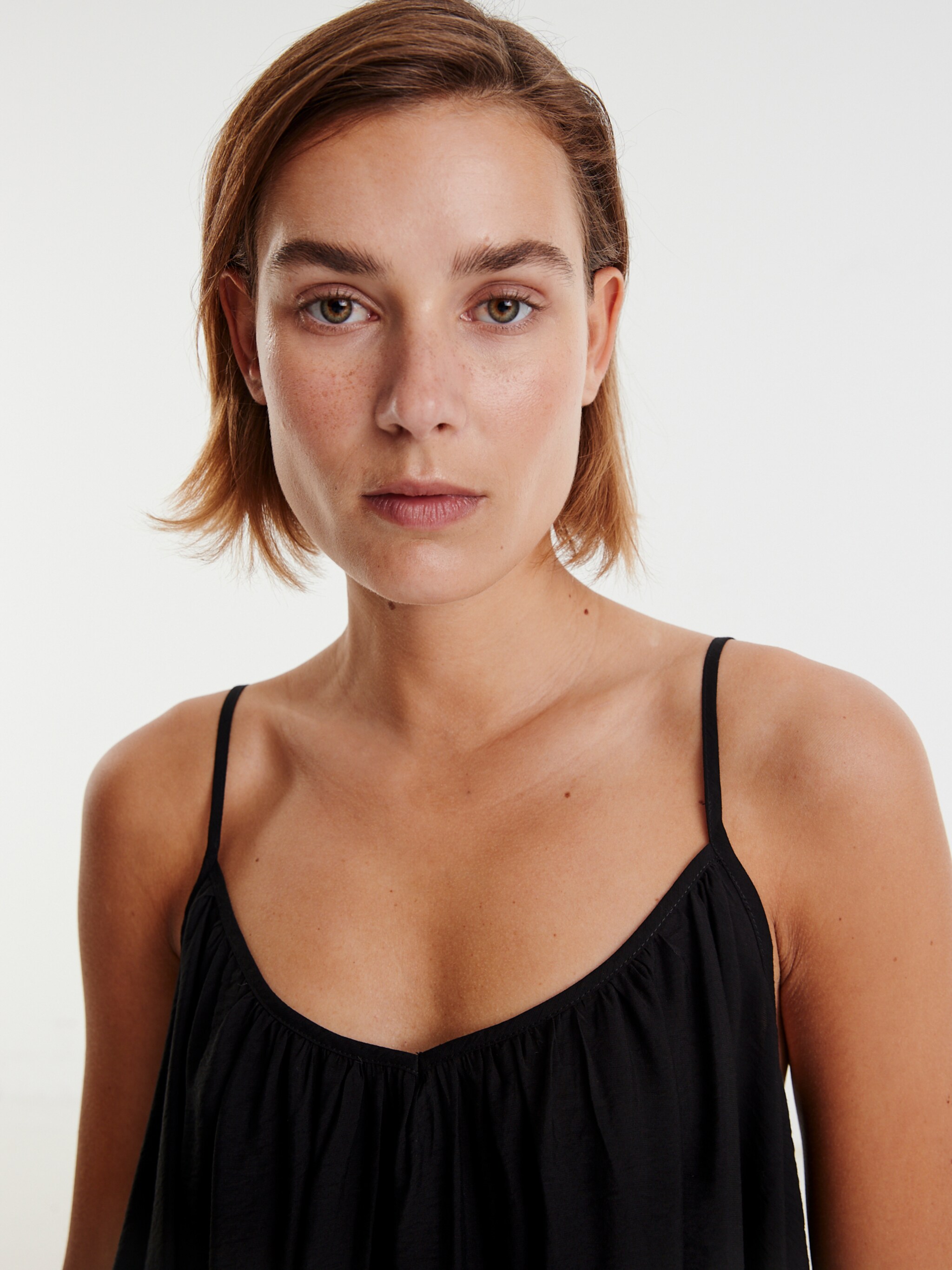 EDITED Produits Robe 'Freda' noir