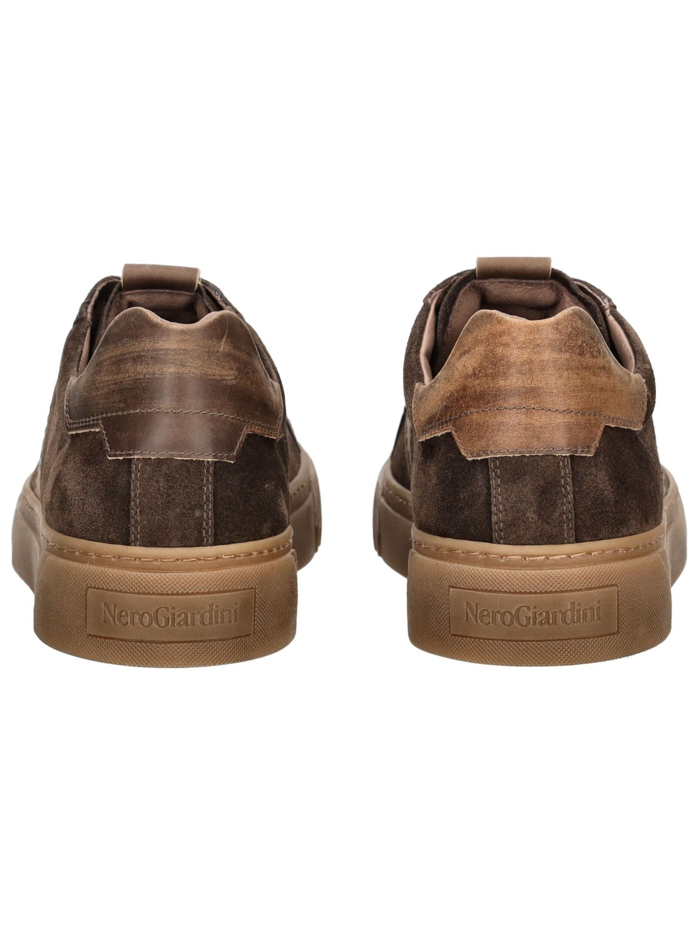 Baskets basses Nero Giardini en marron