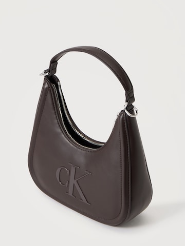 Calvin Klein Schultertasche 'BOLD' in Braun