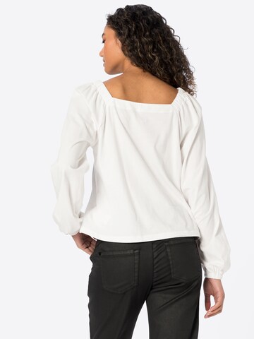 GAP - Camiseta en blanco