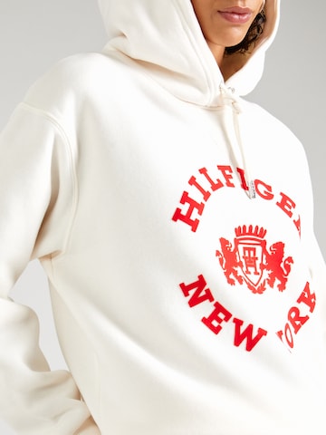 TOMMY HILFIGER Sweatshirt i vit