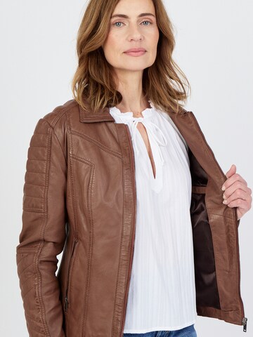 JCC Tussenjas in Bruin