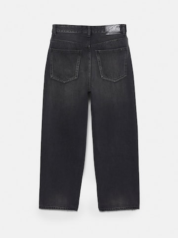 Pull&Bear Baggy Farkut värissä musta