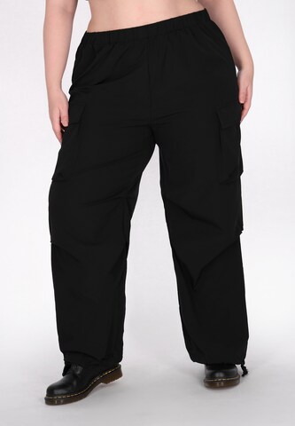 myMo ROCKS Loosefit Broek in Zwart: voorkant