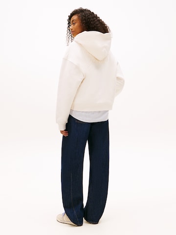 Tommy Jeans Sweatjacka i vit