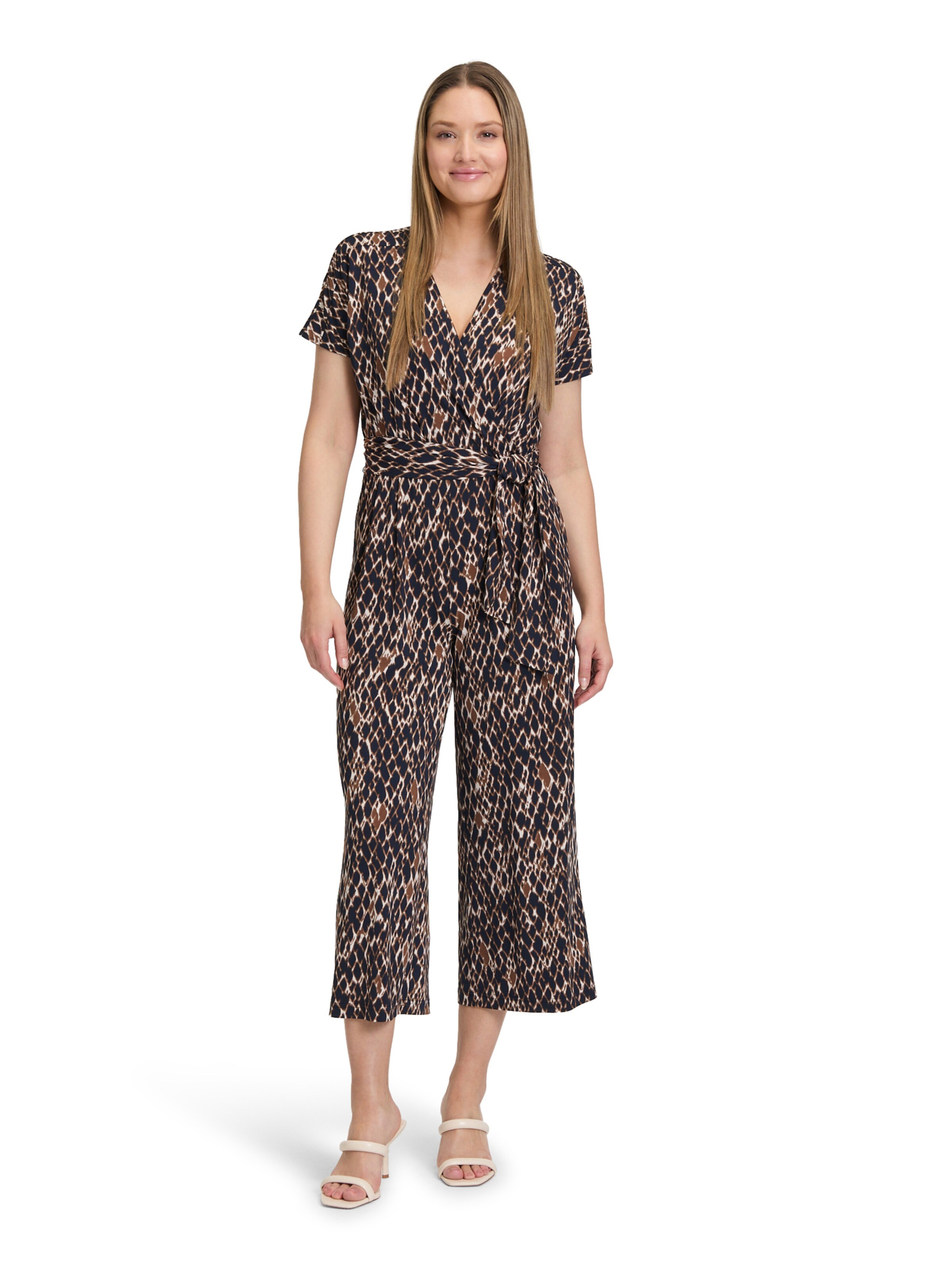 Betty Barclay Jumpsuit mit Eingrifftaschen in Blau: Vorderseite