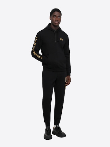 EA7 Emporio Armani Суичър в черно