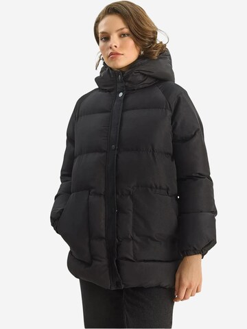 Bianco Lucci Winterjacke in Schwarz: Vorderseite