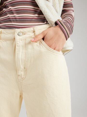 TOPSHOP Baggy Jeans in Beige