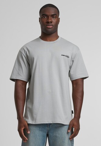 Karl Kani Bluser & t-shirts 'Woven Signature Resist Love' i grå