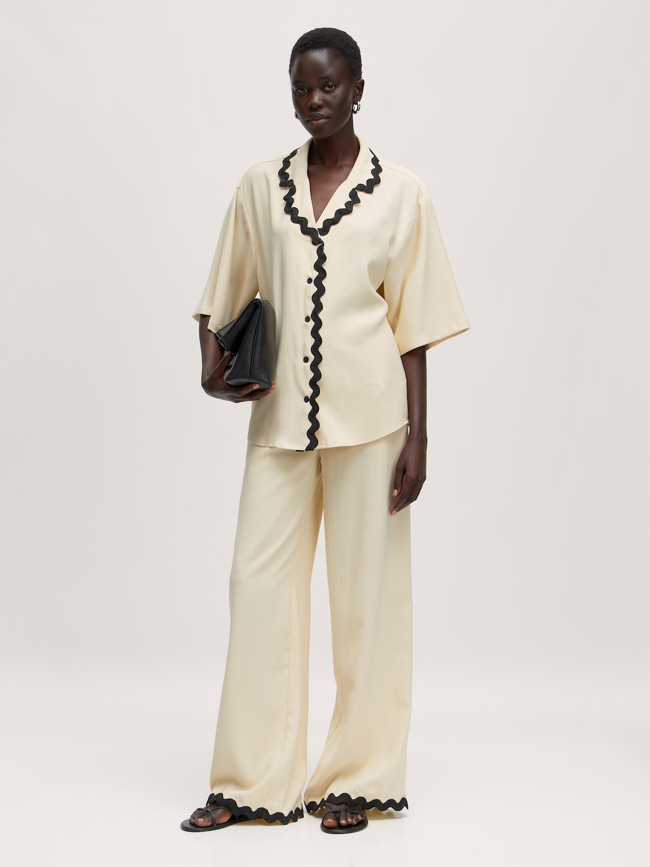 EDITED Produkte Hose 'Meena' beige