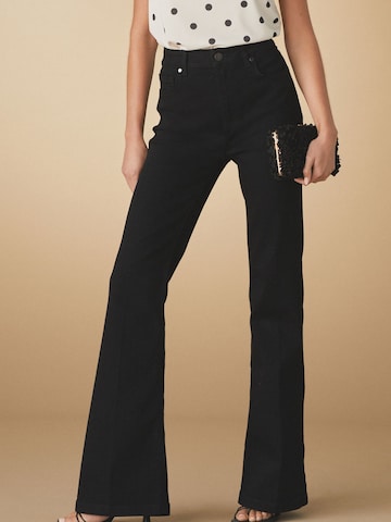 Next Laienev Teksapüksid, värv must: eest vaates