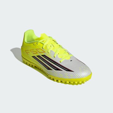 Chaussure de foot 'F50 Club' ADIDAS PERFORMANCE en jaune