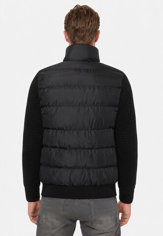Rusty Neal Steppjacke in Schwarz