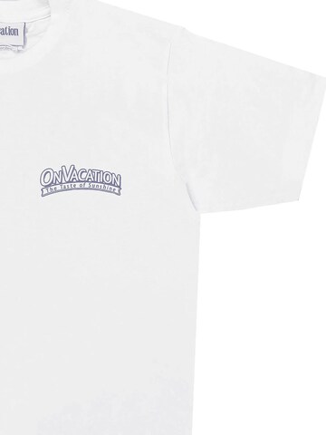 On Vacation Shirt 'Refresh' in Weiß