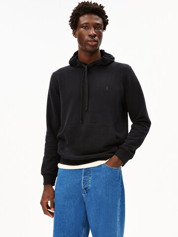 Sweat-shirt ARMEDANGELS en noir