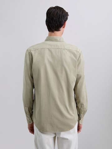 Tricou ' ' de la Scalpers pe verde