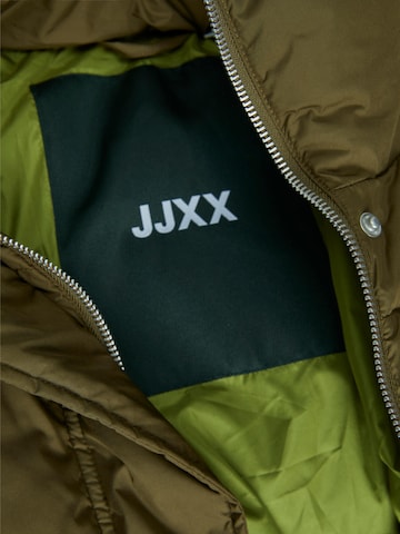 JJXX Pitkä talvitakki 'Sus' värissä vihreä