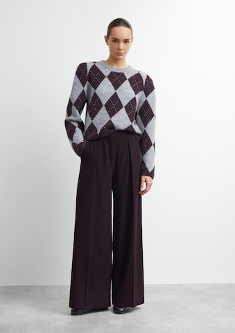 COMMA Wide leg Pleat-front trousers in Purple: front