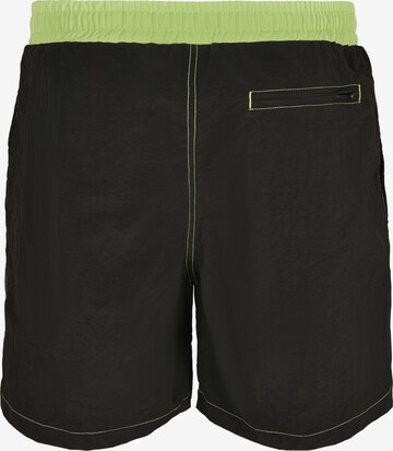 Urban Classics Regular Badeshorts in Schwarz