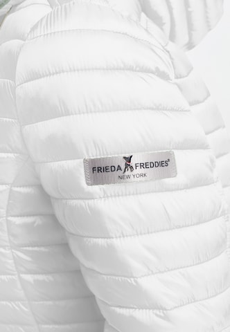 Frieda & Freddies NY Between-Season Jacket in White
