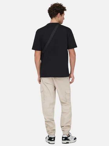 Only & Sons Shirt 'ONSFRED LIFE RLX SS TEE NOOS' in Zwart