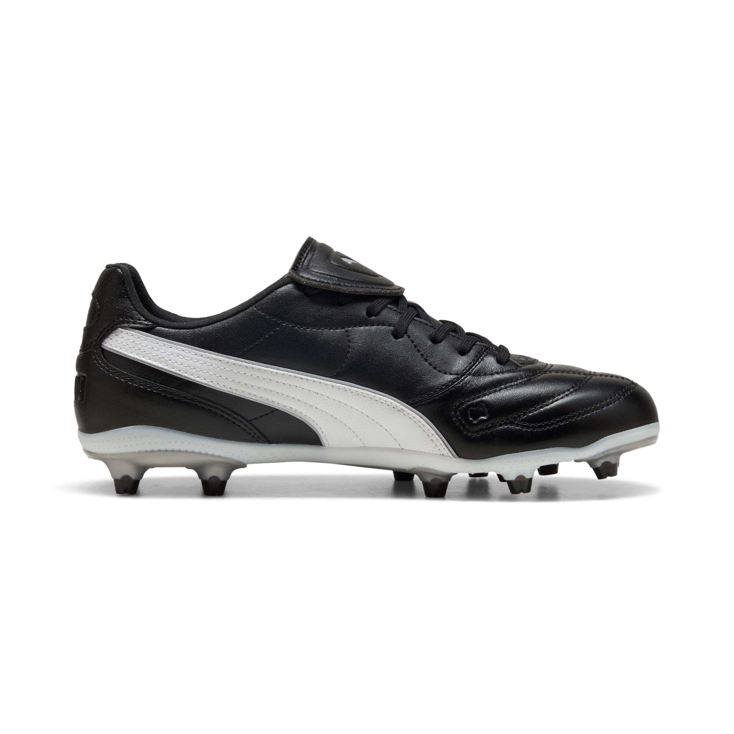 PUMA Soccer shoe in Black