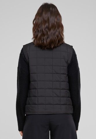 Urban Classics Bodywarmer in Zwart