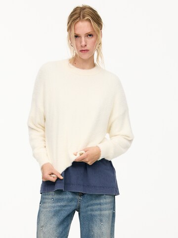 Pull&Bear Trui in Beige: voorkant