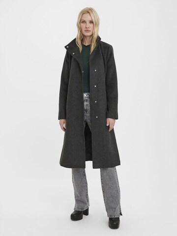 VERO MODA Overgangsfrakke i grå
