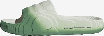 ADIDAS ORIGINALS Muiltjes 'Adilette 22' in Groen: voorkant