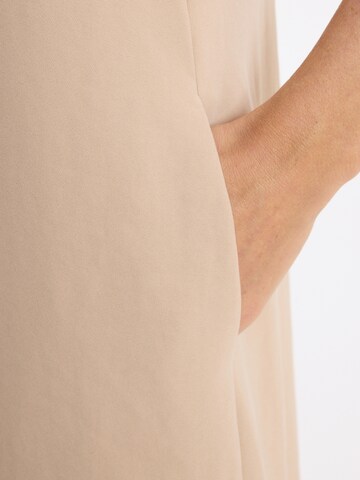 Robe 'Zamia' Ana Alcazar en beige